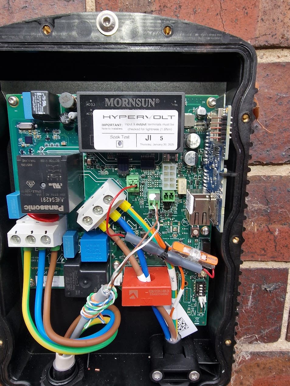 Hypervolt charger internal wiring and components